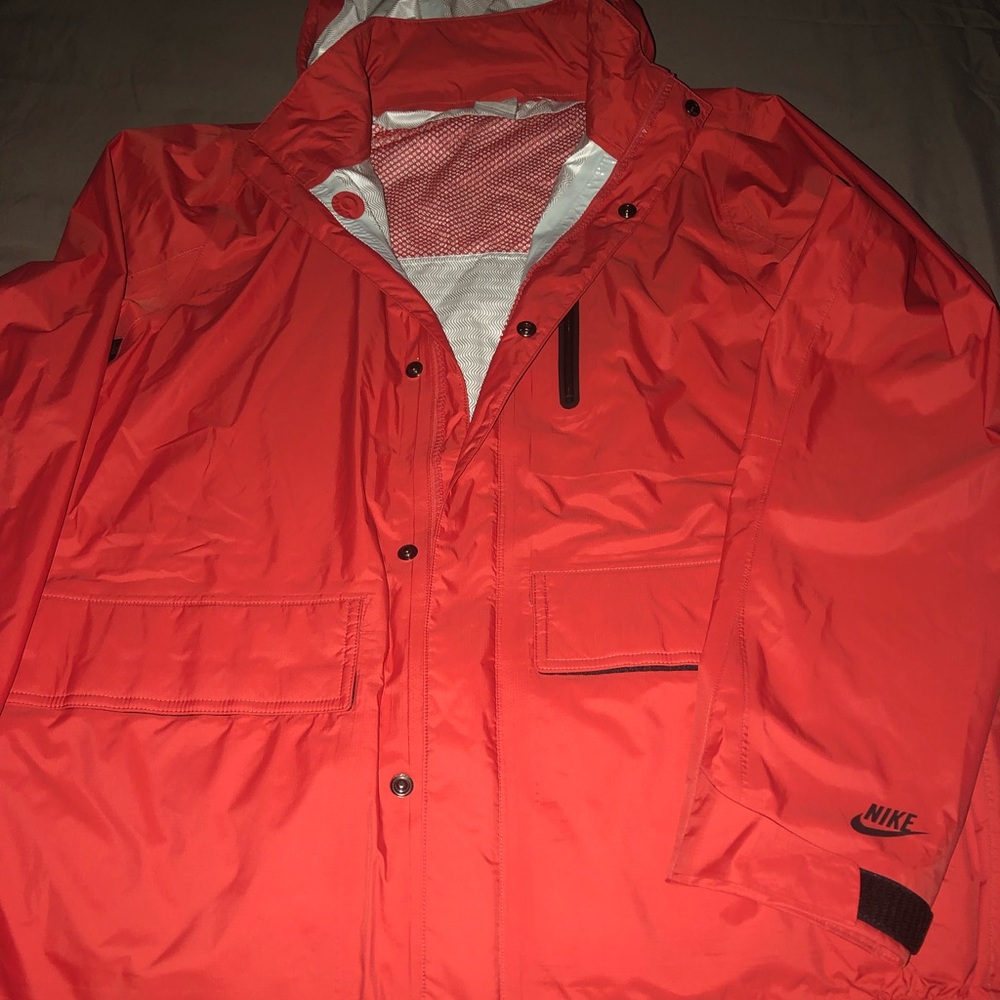 Nike Lite weight rain jacket